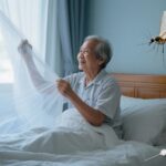 Phòng Ngừa Sốt Xuất Huyết Ở Người Cao Tuổi: Kết Hợp Màn Chống Muỗi Và Vắc-Xin Hiện Đại