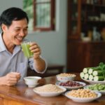 Kiểm Soát Tiền Đái Tháo Đường tại Việt Nam: Bí Quyết Kết Hợp Mướp Đắng Truyền Thống và Chế Độ Ăn Glycemic Index Thấp