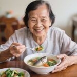 Dinh dưỡng protein cho người cao tuổi: Chìa khóa ngăn ngừa mất cơ và duy trì sức khỏe